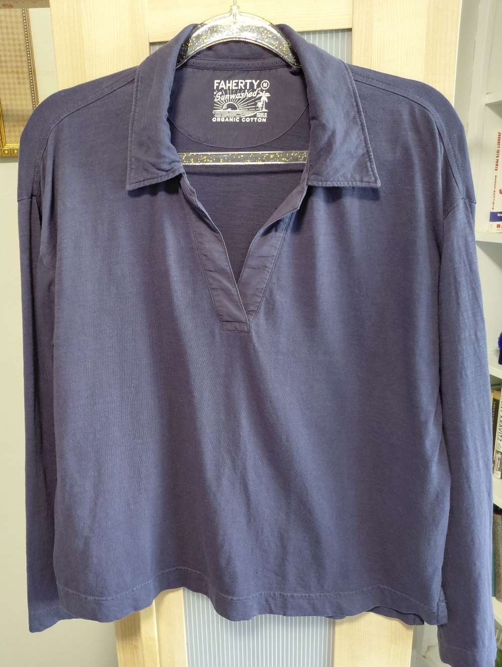 Faherty Navy Women's Long-Sleeve Organic Cotton Shirt